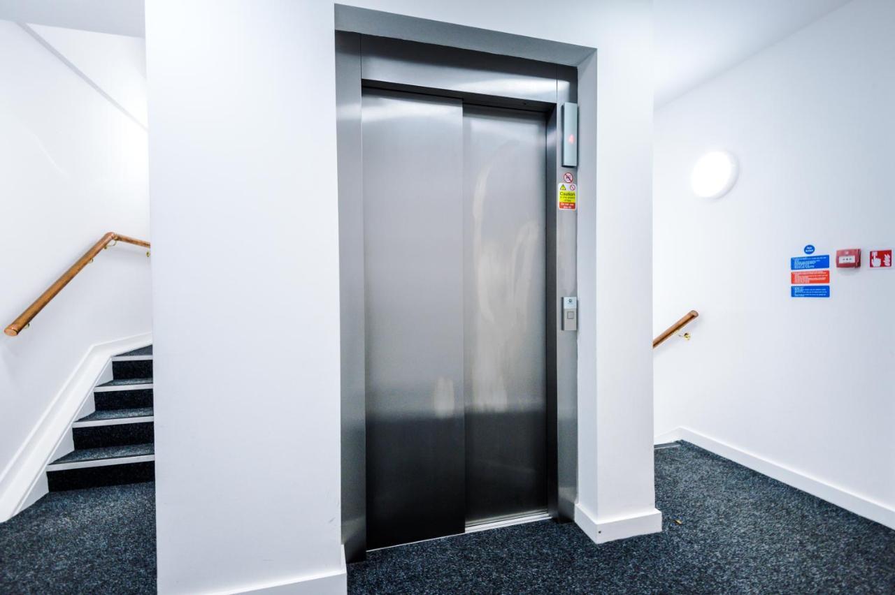 The Popworks 2 Bedroom Apartment - Mcr Dens แมนเชสเตอร์ ภายนอก รูปภาพ