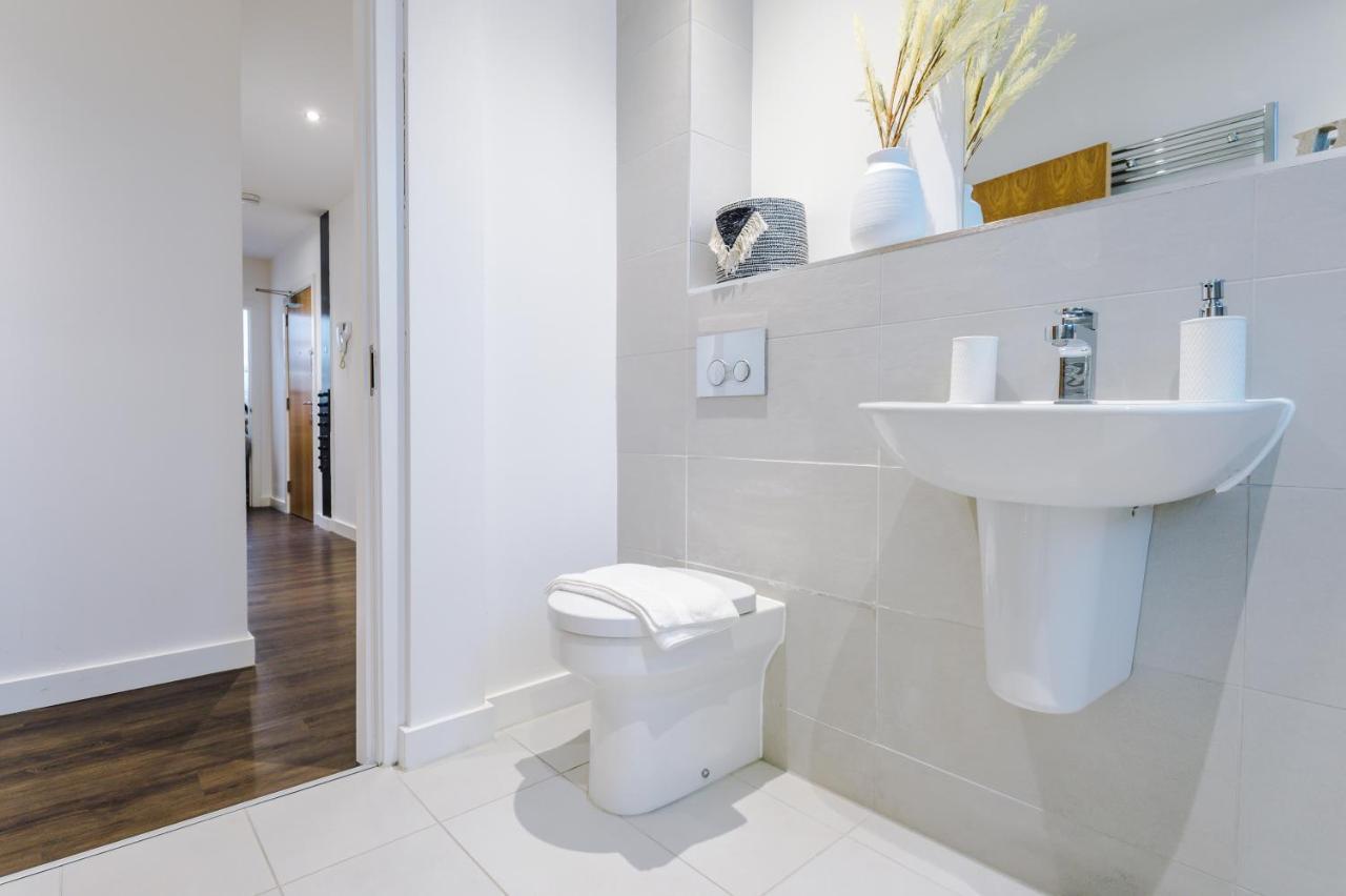 The Popworks 2 Bedroom Apartment - Mcr Dens แมนเชสเตอร์ ภายนอก รูปภาพ